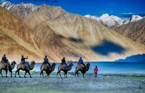 Ladakh with Nubra Tour 5 Nights / 6 Days