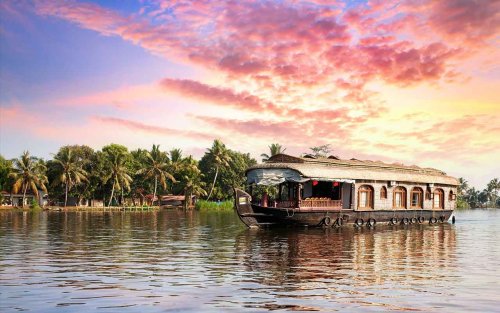 Enchanting Kerala Tour 6 Nights / 7 Days